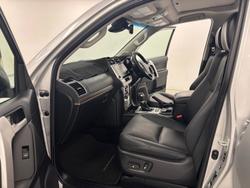 2023 Toyota Landcruiser Prado Kakadu GDJ150R 4X4 Dual Range Silver Pearl