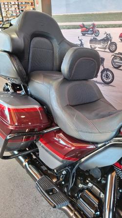 2019 Harley-davidson FLHTKSE CVO ULTRA LIMITED MAGNETIC GRAY / WINEBERRY