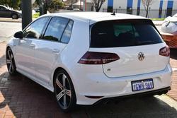 2015 Volkswagen
                Golf R
