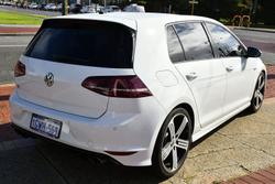 2015 Volkswagen
                Golf R