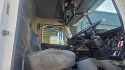 2014 Freightliner Flx C1112 White