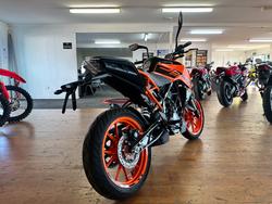 2023 Ktm 200 DUKE (ABS) Orange
