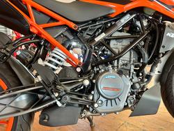 2023 Ktm 200 DUKE (ABS) Orange