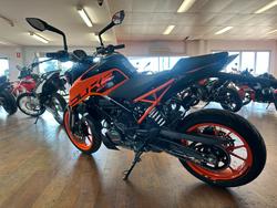 2023 Ktm 200 DUKE (ABS) Orange