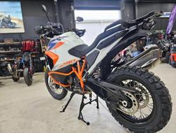 2024 KTM SUPER ADVENTURE R ORANGE