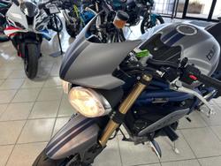 2013 Triumph Speed Triple 1050 SE Speed Triple Silver