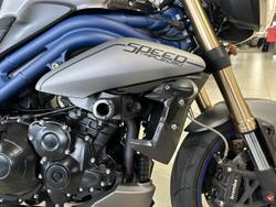 2013 Triumph Speed Triple 1050 SE Speed Triple Silver