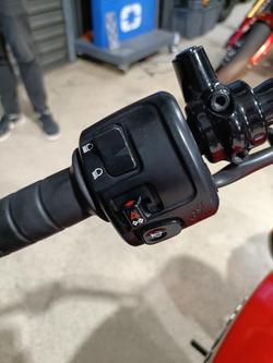 2021 INDIAN SCOUT BOBBER RED RED