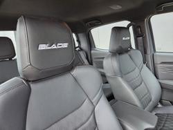 2025 Isuzu D-MAX BLADE