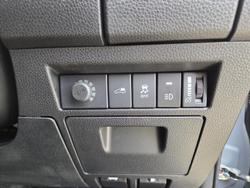 2025 Isuzu D-MAX BLADE