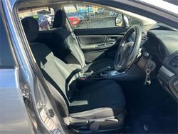2014 SUBARU
                XV 2.0i-L