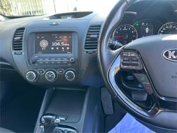 2017 KIA
CERATO SPORT