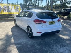 2017 KIA
CERATO SPORT