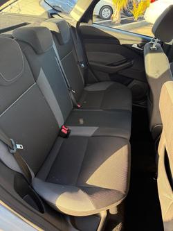2011 Ford
                Focus Trend