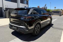 2025 Peugeot 5008 GT Premium Hybrid