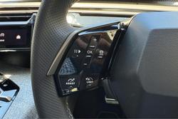 2025 Peugeot 5008 GT Premium Hybrid