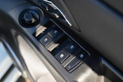 2011 Holden
                Cruze SRi-V