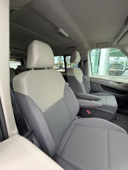 2025 Volkswagen Multivan TDI360 Life