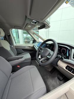 2025 Volkswagen Multivan TDI360 Life