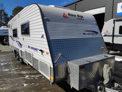 2016 New Age Caravans 23Ft Oz Classic With Full Ensuite And Recliner Lounge Chairs
