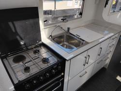 2016 New Age Caravans 23Ft Oz Classic With Full Ensuite And Recliner Lounge Chairs