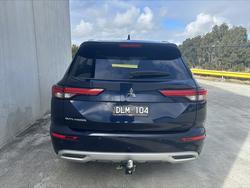 2023 MITSUBISHI
Outlander