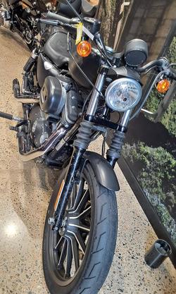 2015 Harley-Davidson Iron 883 (XL883N) Sportster Black