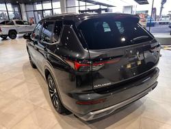 2025 Mitsubishi Outlander LS