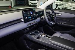 2025 MG MGS5 EV Excite 49