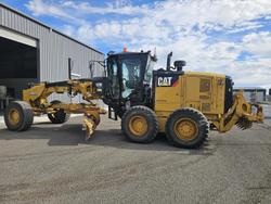 Caterpillar 12M