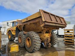 2003 Volvo A25d yellow