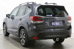 2022 Subaru
Forester 2.5i Premium