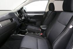 2016 Mitsubishi
Outlander LS Safety Pack