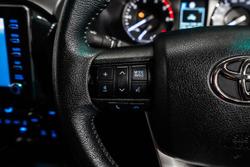 2020 Toyota
                Hilux SR5