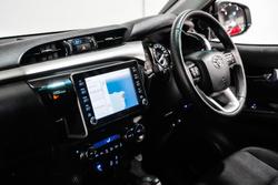2020 Toyota
                Hilux SR5