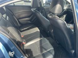 2018 MAZDA
MAZDA3 SP25 ASTINA