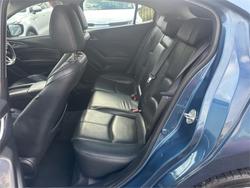 2018 MAZDA
MAZDA3 SP25 ASTINA