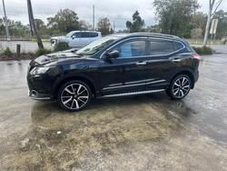 2016 NISSAN
                QASHQAI Ti
