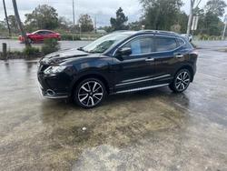 2016 NISSAN
                QASHQAI Ti