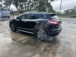 2016 NISSAN
                QASHQAI Ti