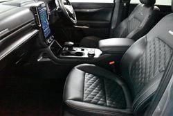 2025 Ford Everest Platinum