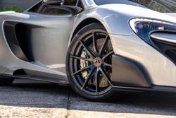 2016 McLaren 675LT