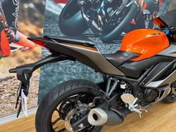 2022 Yamaha YZF-R3 VIVID ORANGE