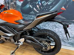 2022 Yamaha YZF-R3 VIVID ORANGE