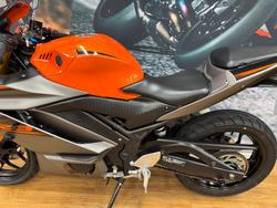 2022 Yamaha YZF-R3 VIVID ORANGE