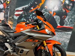 2022 Yamaha YZF-R3 VIVID ORANGE