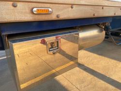 2022 Lusty Pumpa Belt Walking Floor