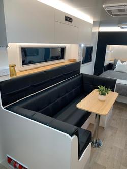 2025 Traveller Track 20'