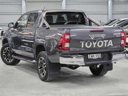 2020 Toyota
                Hilux SR5