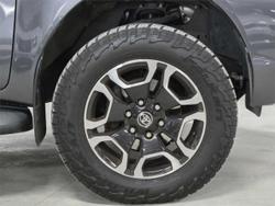 2020 Toyota
                Hilux SR5